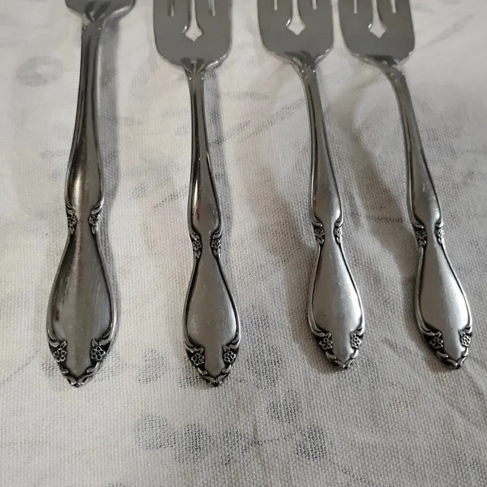 4 Pieces Oneida Berkeley Square Forks 1 Dinner 3 Salad Stainless USA